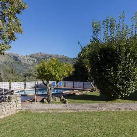 Villa Sleeps 6 With Pool Air Con And Wifi