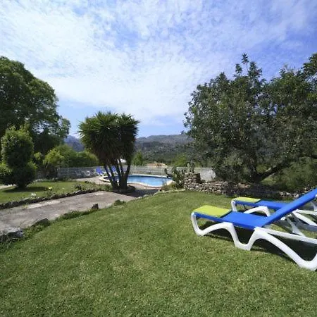 Sleeps 6 With Pool Air Con And Wifi