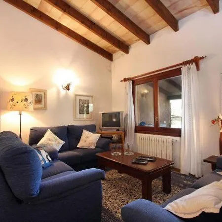 Villa Sleeps 6 With Pool Air Con And Wifi *