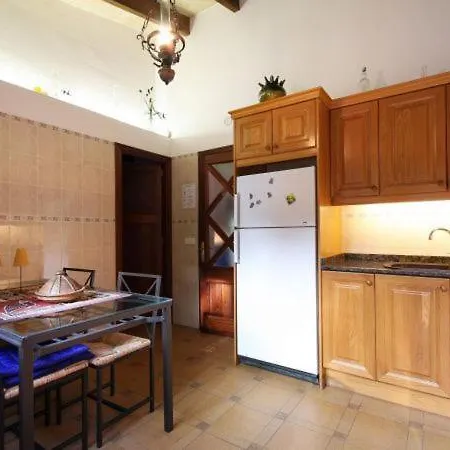 Sleeps 6 With Pool Air Con And Wifi Pollenca